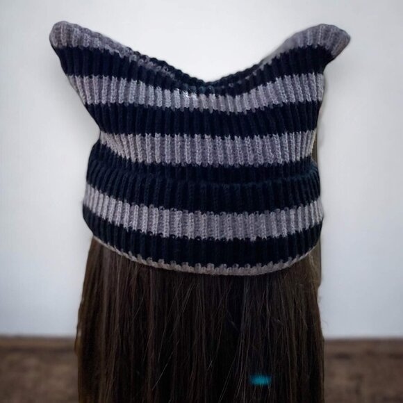 Striped Black Gray Crochet Knit Cat Ear Beanies Hat- NEW - Picture 3 of 4